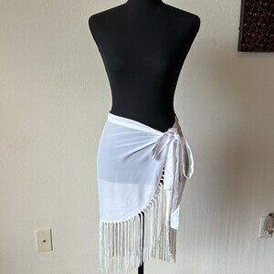 NWT: White Beach Cover Up, Fringe, Womens Plus Size (One Size)